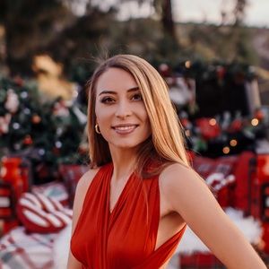 Meet your Posher, Alina